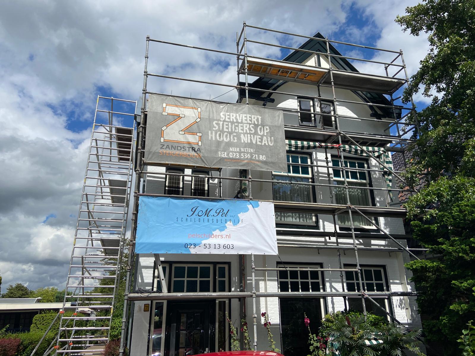 Herenhuis volledige gevel en houtwerk renovatie - voorbeeld