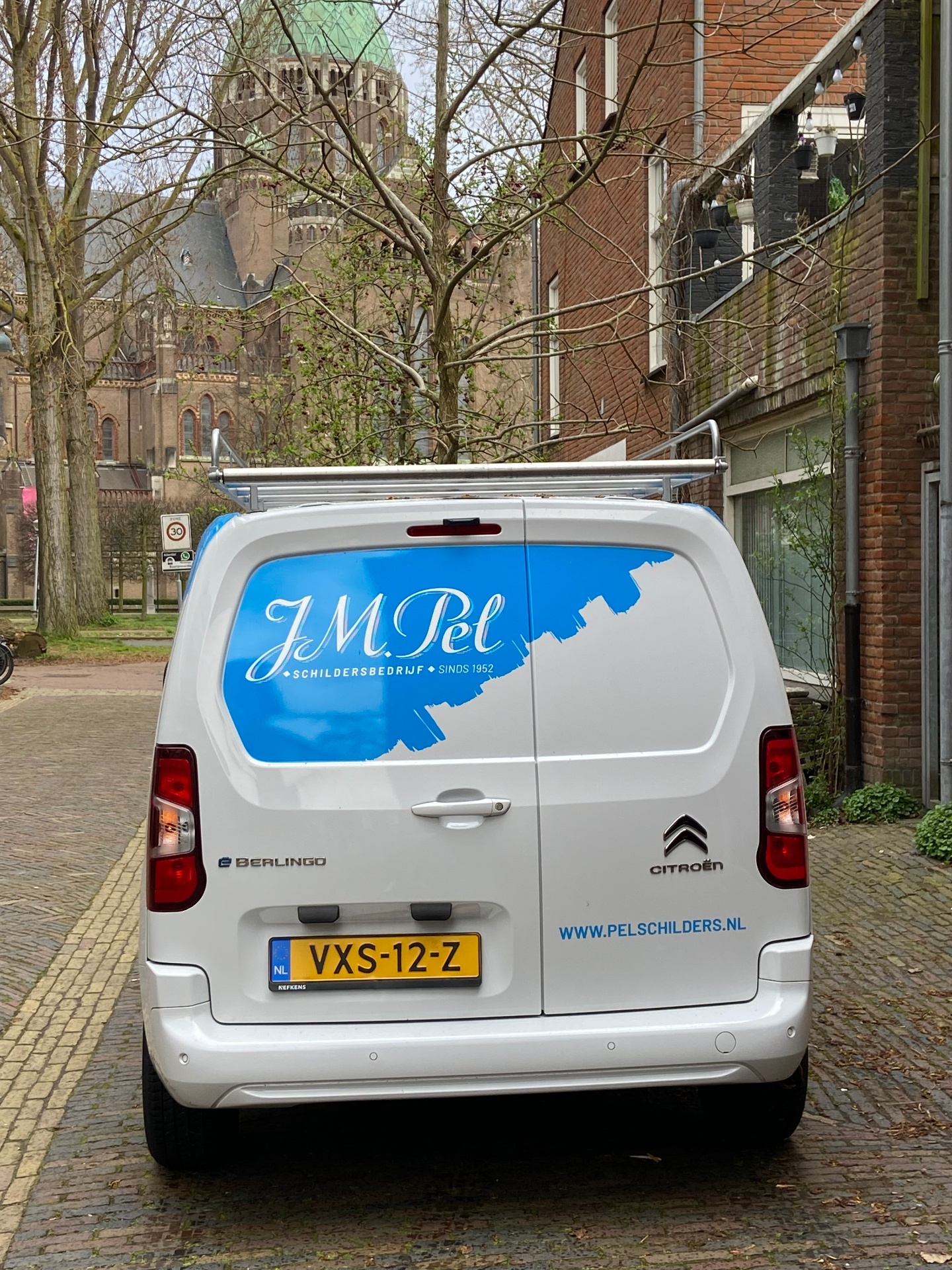Pel Schilders bedrijfsbus